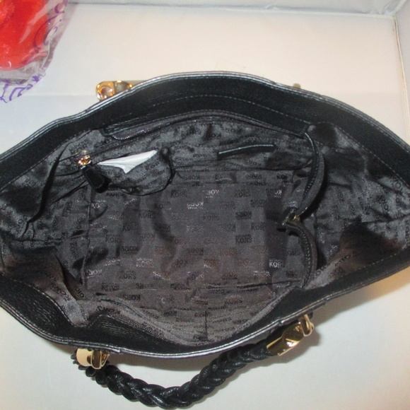 Michael Kors Bags Michael Kors Naomi Large Leather Shoulder Tote